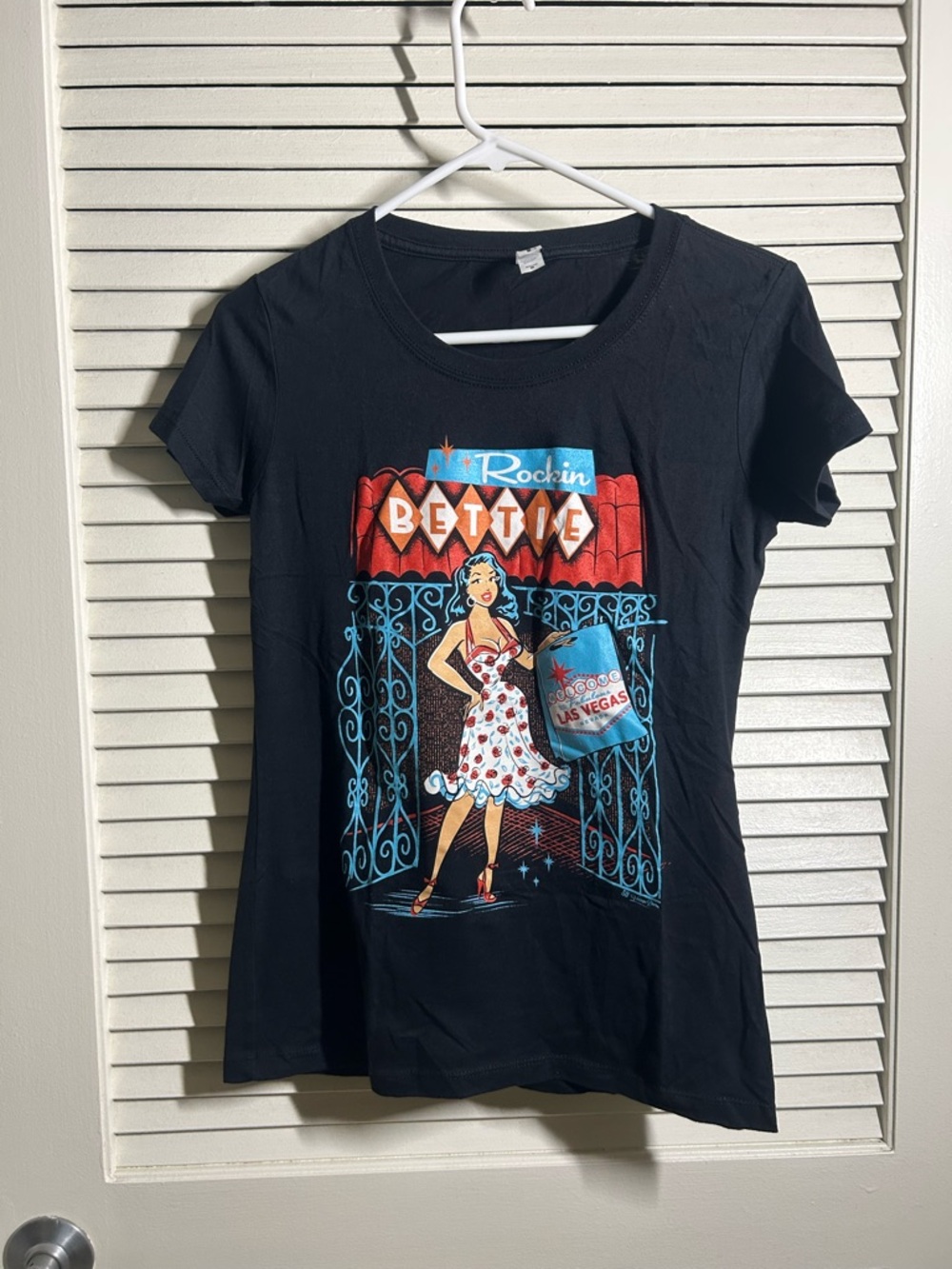 Rockin Bettie Black Graphic Tee - Women's Short Sleeve